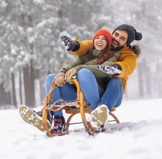 Kashmir Tour Packages For Couples