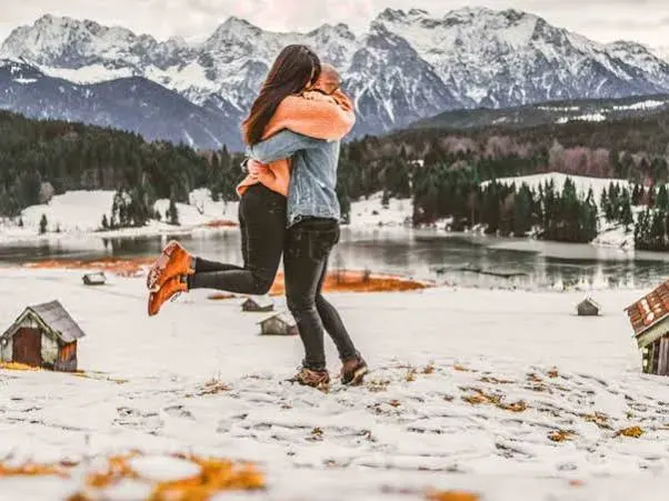 Kashmir Tour Packages For Couples