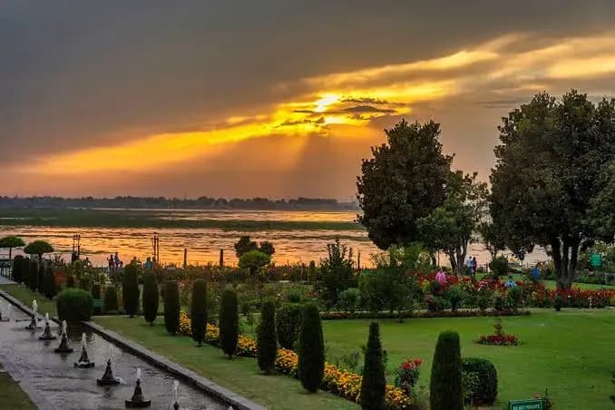 Best Tour Packages For Kashmir